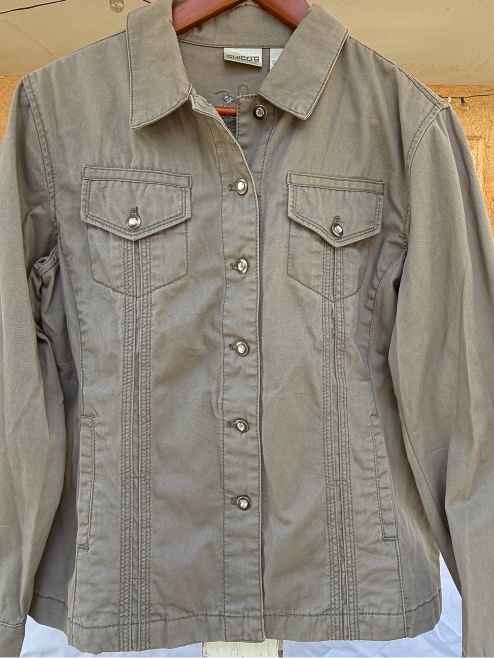 Chicos Size 1 Button Up Embellished Rhinestone Embroidered Khaki Green Jacket - Picture 3 of 12